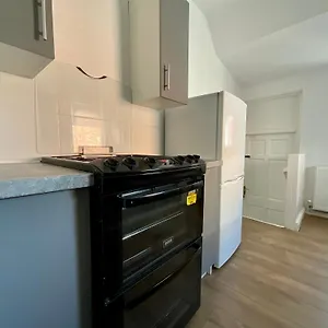 Hnfc - Spacious House W/ Essentials - 3b Newcastle upon Tyne